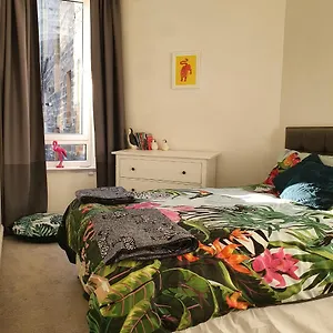 The Flat With The Pink Door Édimbourg